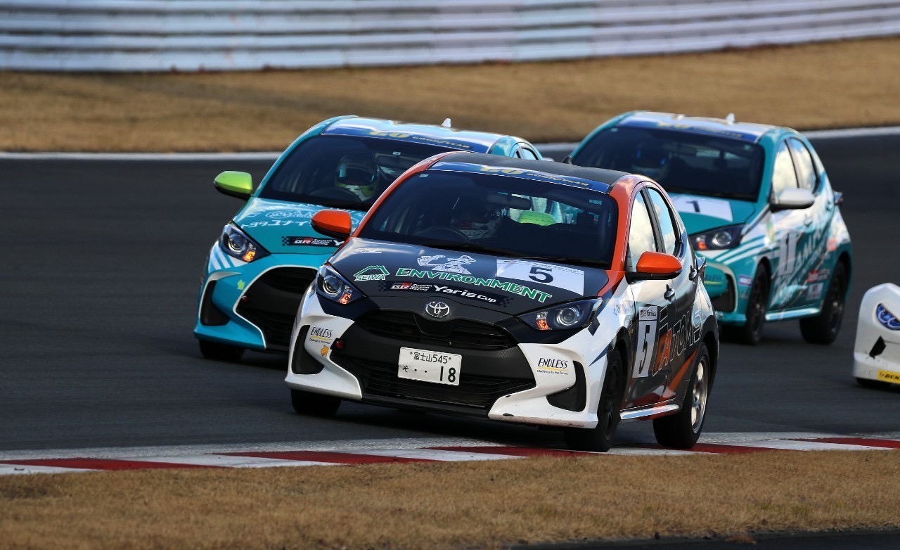 FATOMS Yaris 2024年シーズン終了 - FA TOMS