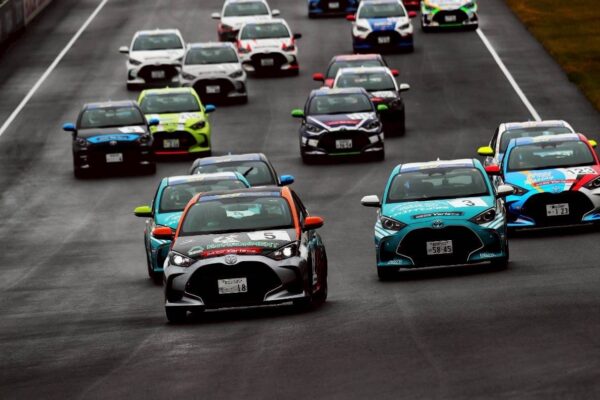 FATOMS Yaris 2025年度 初レース