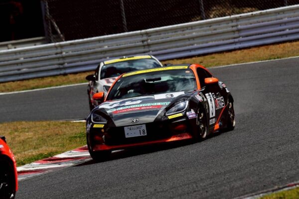 FATOMS　GR86/BRZ Cupへ参戦開始